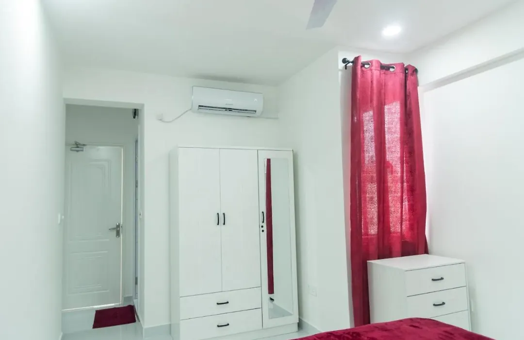 Resting View Maroon - One Bedroom Apartment-1